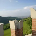 Poggio San Luca לינה וארוחת בוקר