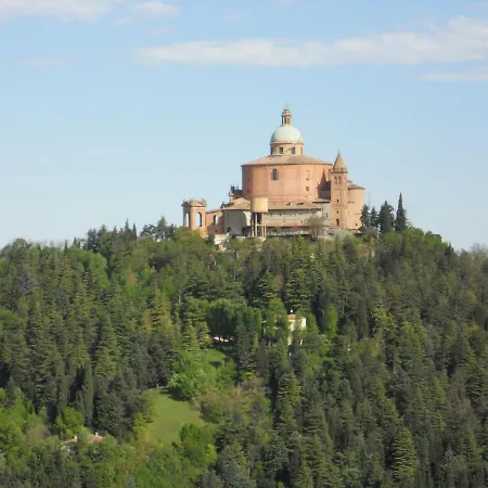 Oda ve Kahvaltı Poggio San Luca Bolonya